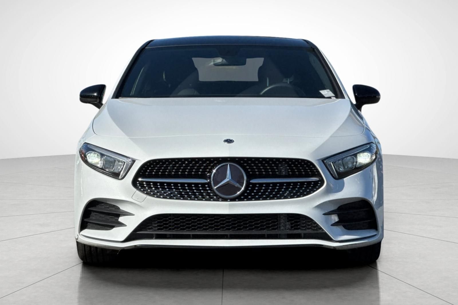 Used 2022 White Mercedes-Benz A 220 image 6