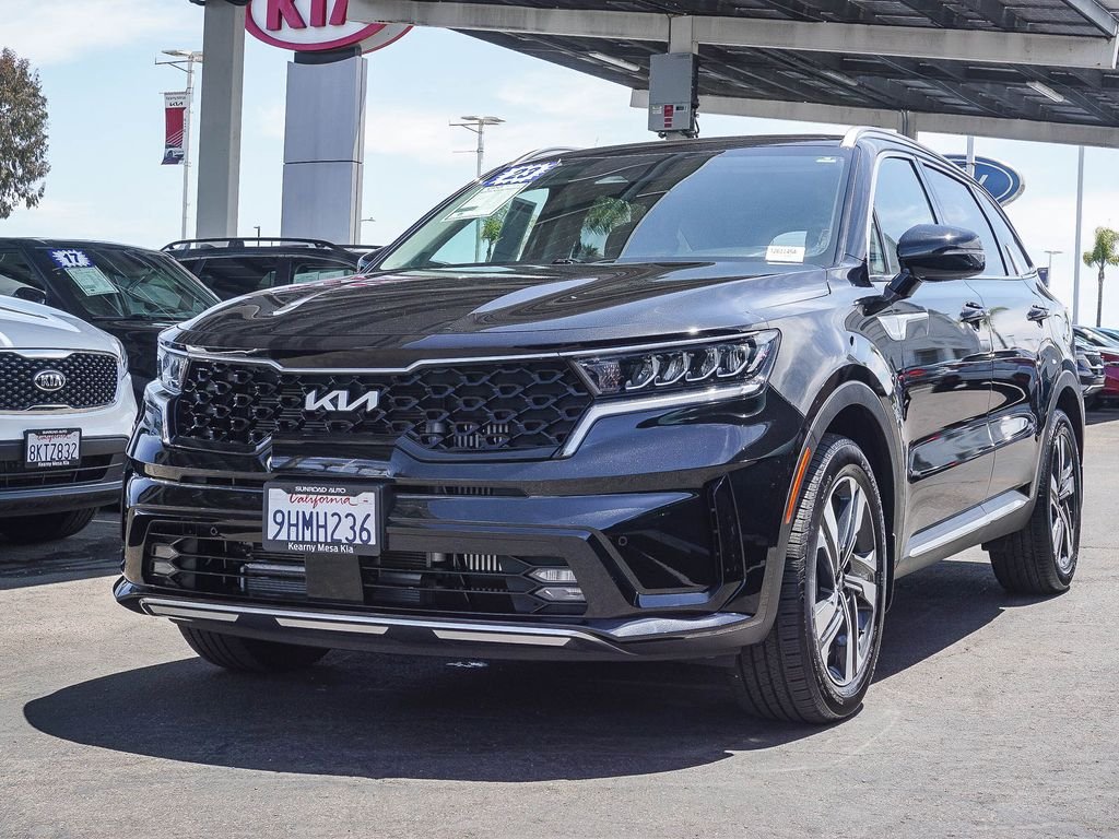 Used 2023 Black Kia EX image 4