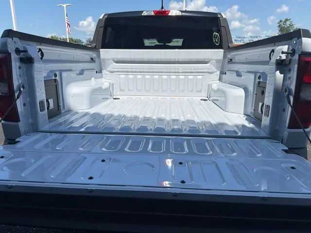 New 2026 Space White Metallic Ford XLT image 5