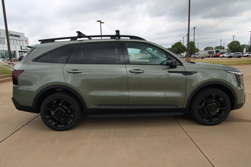 New 2026 Green Kia X-Line EX image 4