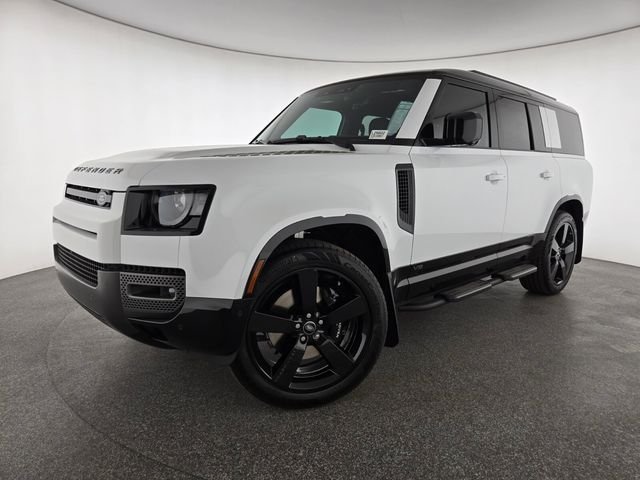 2025 Land Rover Defender V8