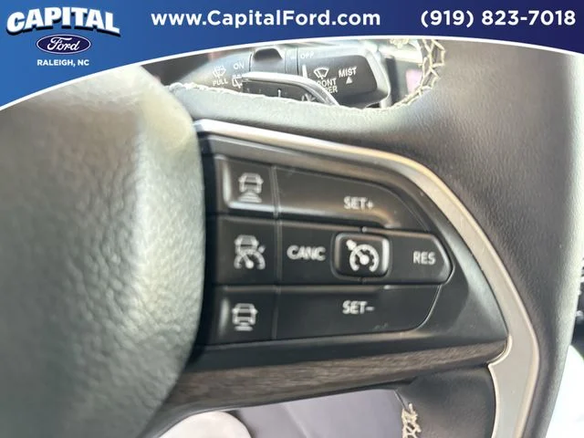 Used 2024 Gray Jeep Limited image 23