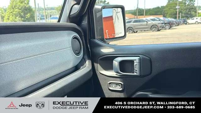 New 2026 Granite Crystal Metallic Clearcoat Jeep Sport S image 18