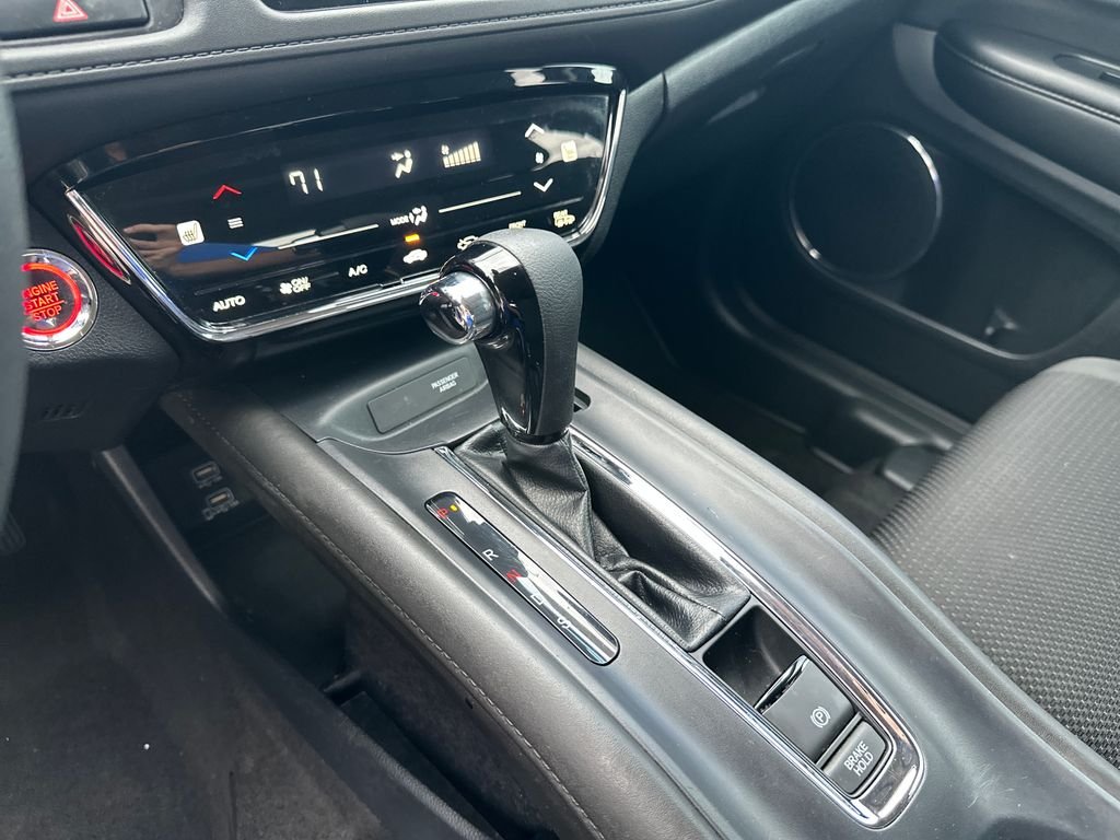 Used 2022  Honda EX image 26
