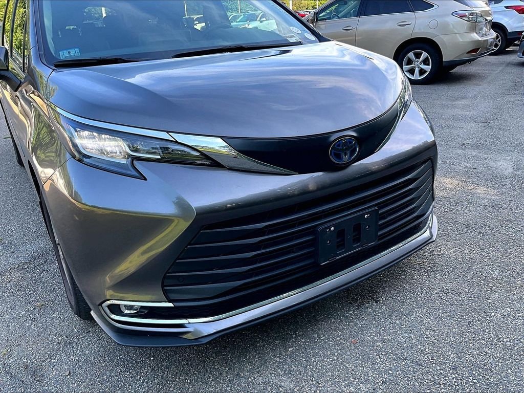 Used 2023 Gray Toyota XLE image 8