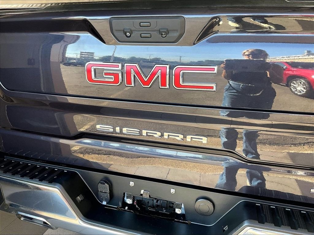 Used 2023 Silver GMC SLT image 28
