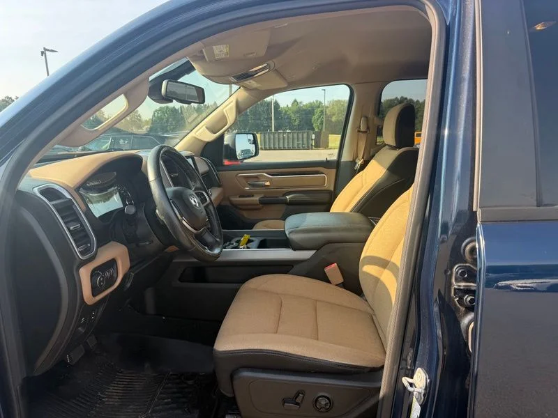 Used 2019 Blue Ram Big Horn/Lone Star image 3