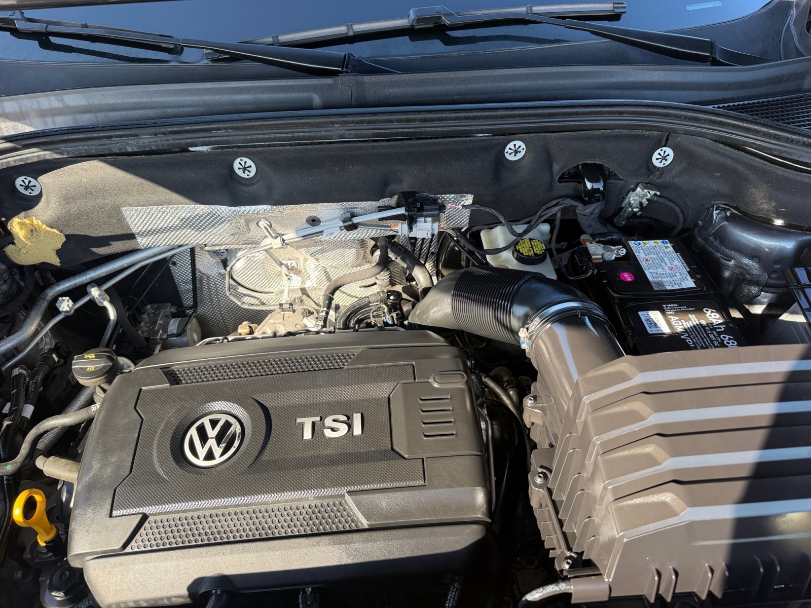 Used 2022 Silver Volkswagen 2.0T SE image 24