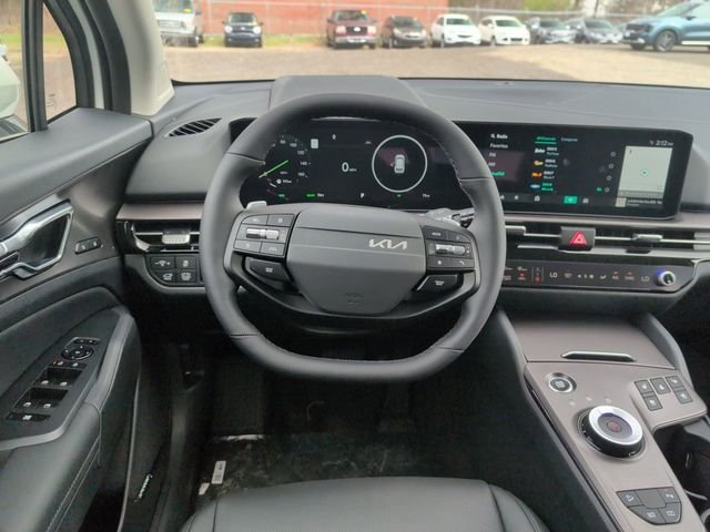 New 2026 Snow White Pearl Kia SX Prestige image 13