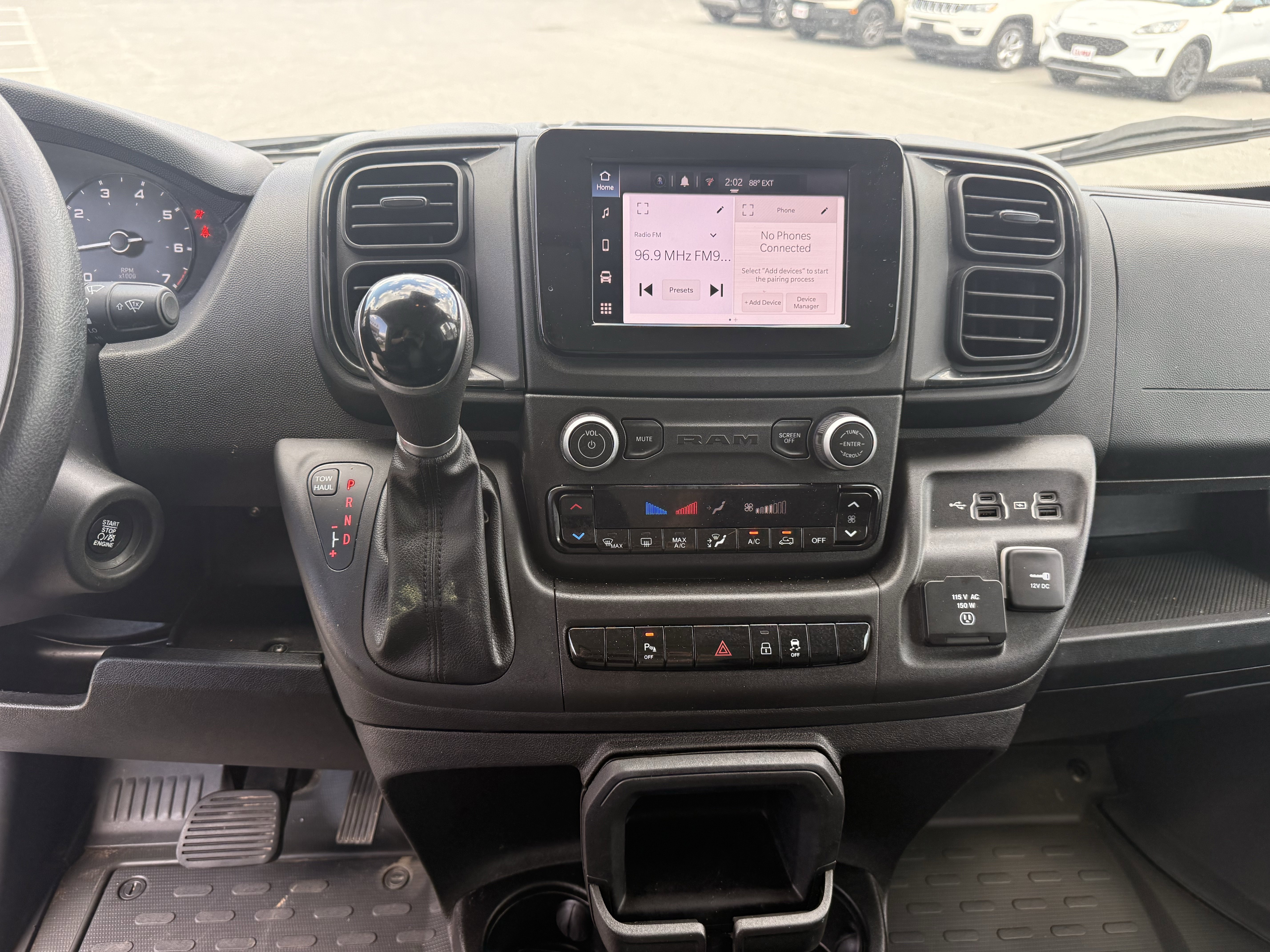 Used 2022 White Ram High Roof image 20