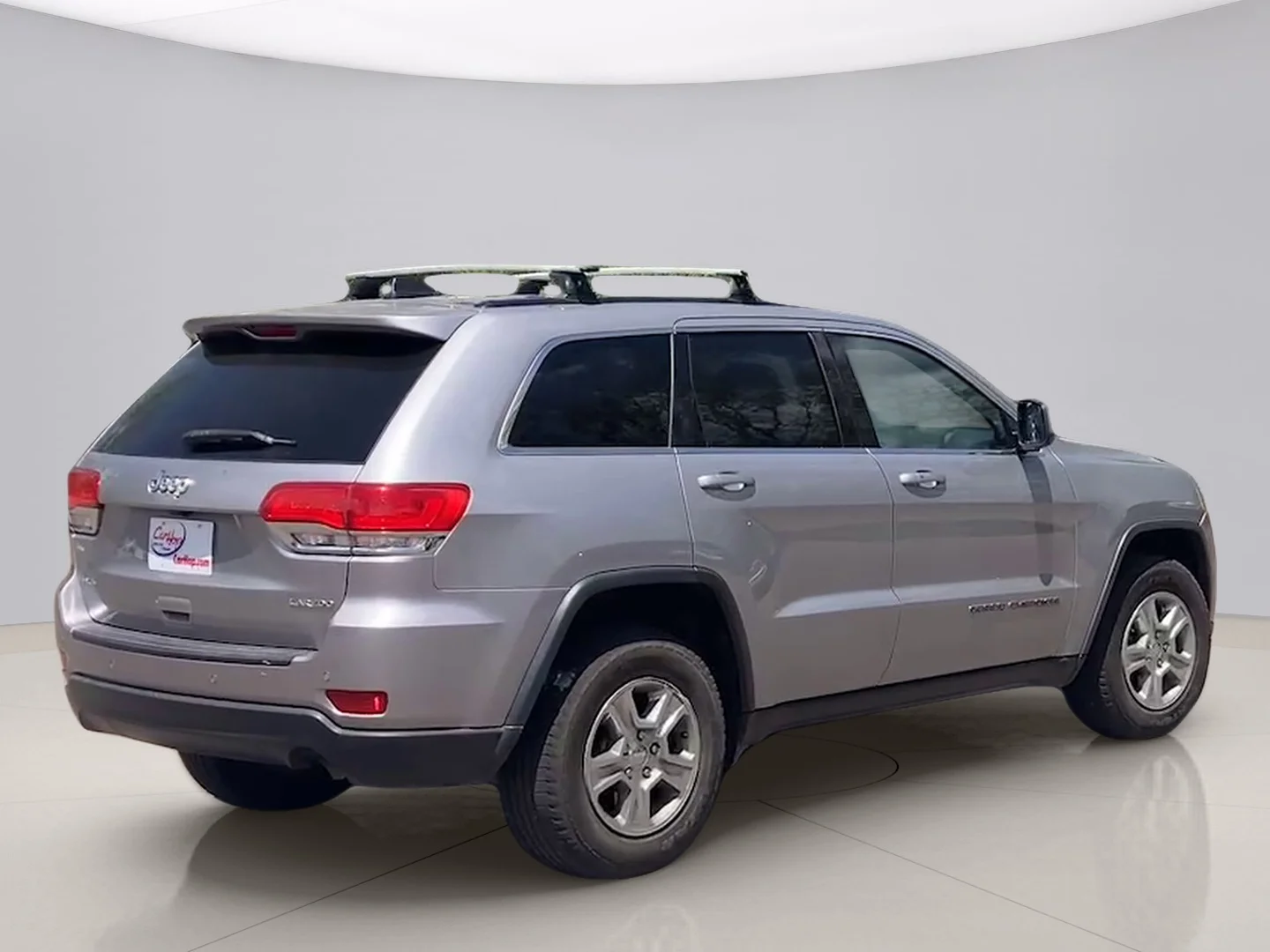 Used 2017 Silver Jeep LAREDO image 5