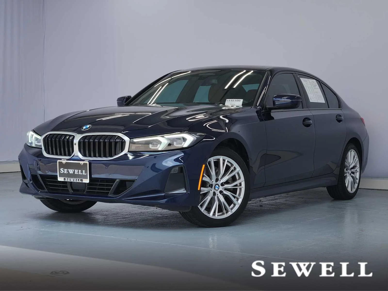 2023 BMW 3 Series 330i xDrive Sedan's photo