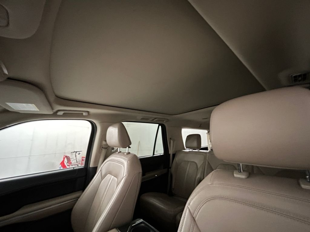 Used 2024 White Ford Limited image 25