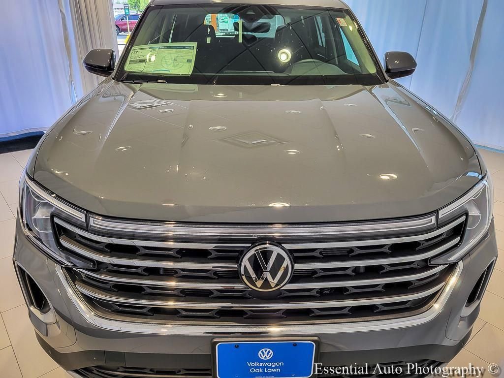 New 2026 Pure Gray Volkswagen 2.0T SE w/Technology image 2