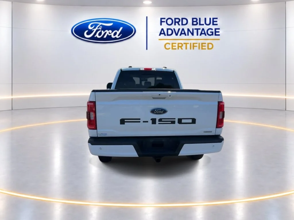 Certified Used 2023 Oxford White Ford XLT image 7