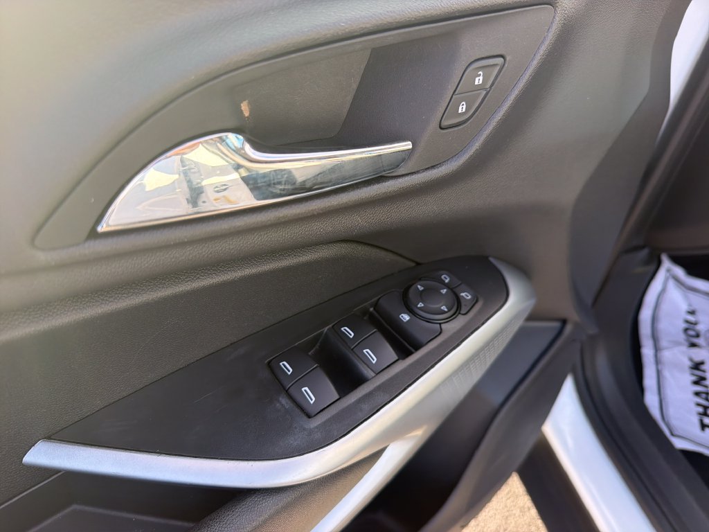 Used 2025 White Chevrolet LS image 11