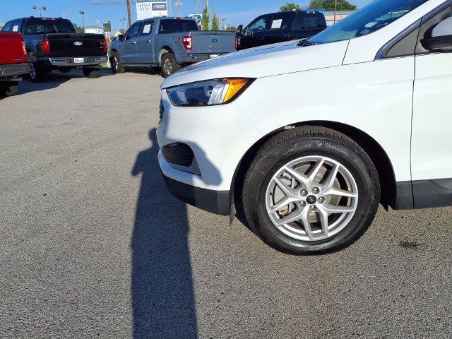 Used 2024  Ford SEL image 24