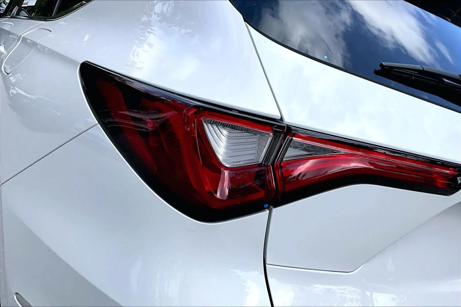 Used 2024 Platinum White Pearl Acura  image 29
