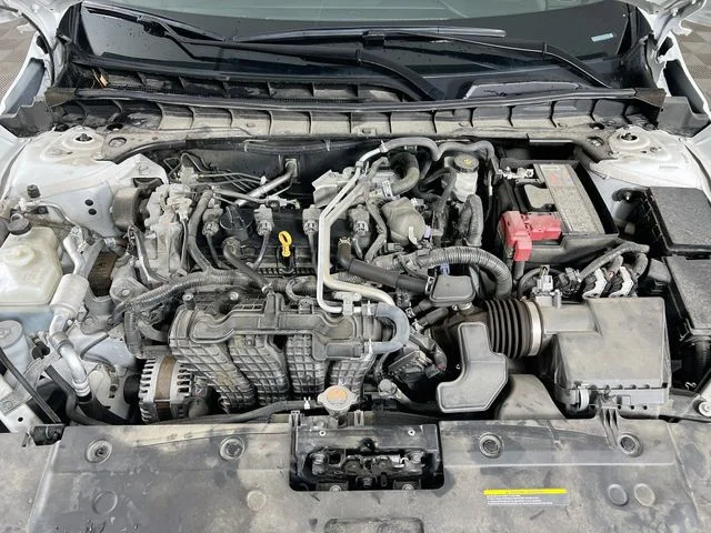 Used 2025 White Nissan 2.5 SV image 26