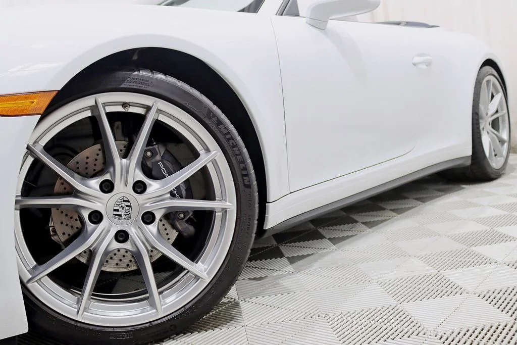 Used 2018 White Porsche Carrera 4 image 5