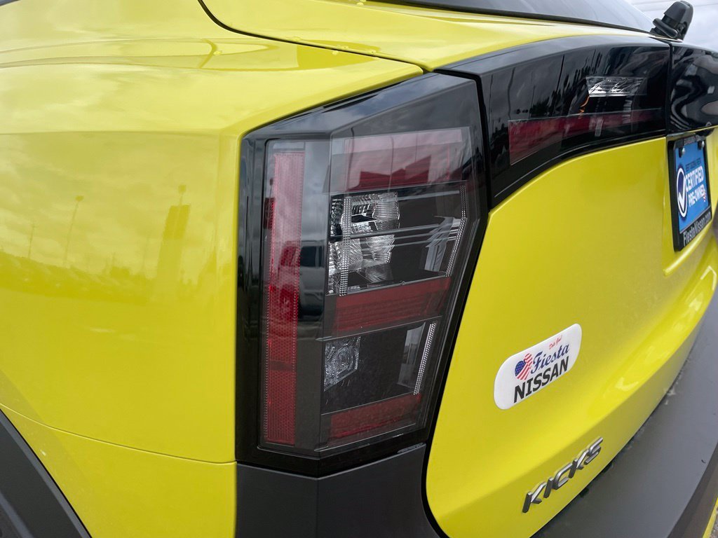Used 2025 Yellow Nissan SR image 7