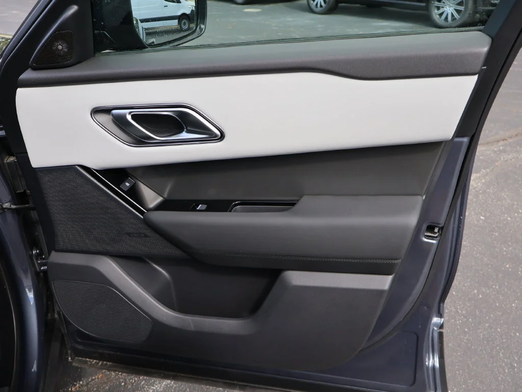 New 2026 Blue Land Rover S image 11