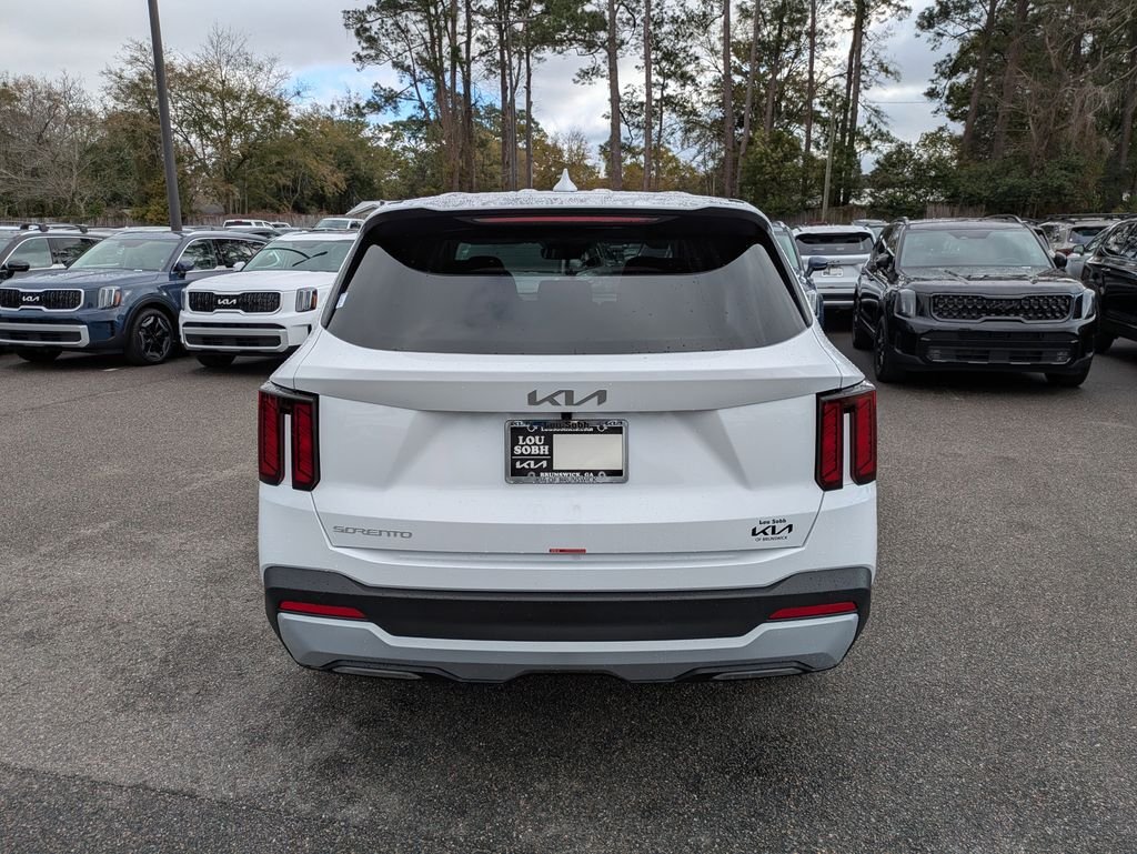 New 2026 Glacial White Pearl Kia LX image 4
