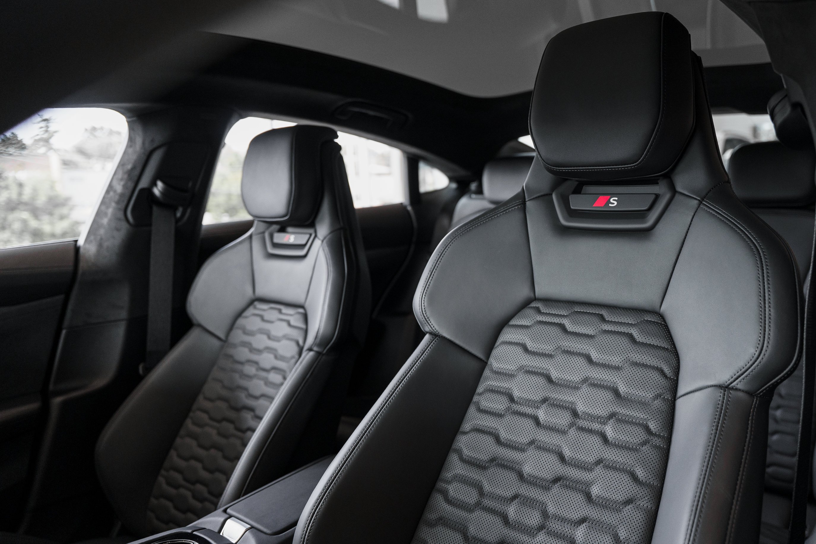 New 2026 Arkona White Audi Prestige image 19