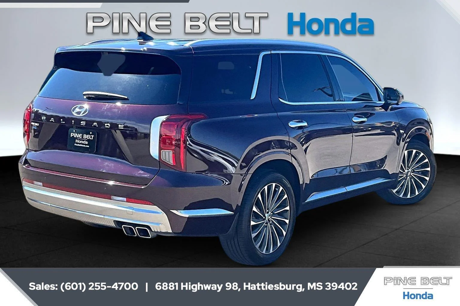 Used 2024 Sierra Burgundy Hyundai Calligraphy image 11