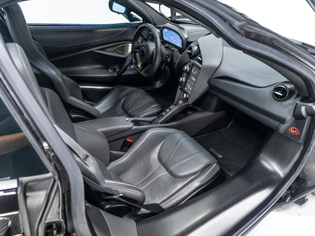 Used 2018 Gray McLaren Base image 33