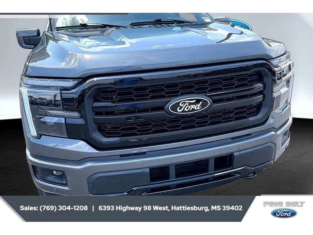 Used 2025 GRAY Ford Lariat image 25