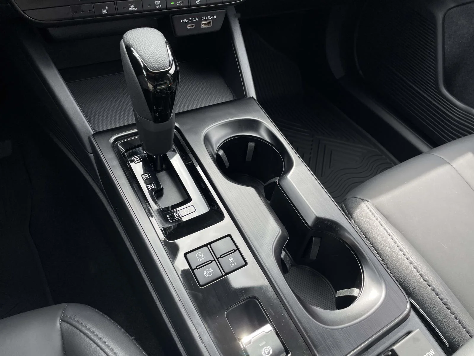 Used 2026 River Rock Pearl Subaru Premium image 19