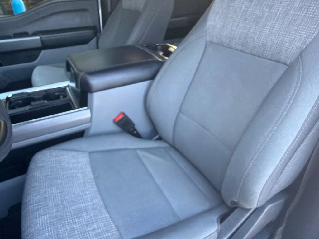 Used 2024 Oxford White Ford XLT image 10