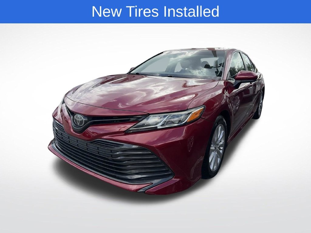 Used 2018 Red Toyota LE image 2