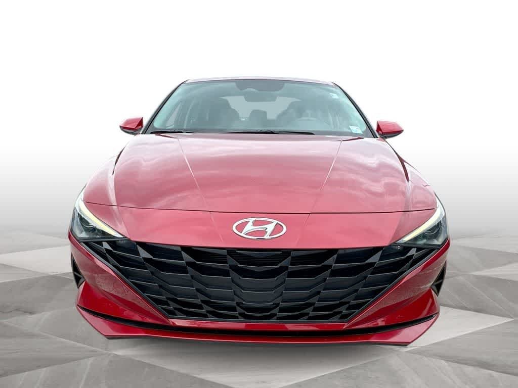 Used 2023 Scarlet Red Pearl Hyundai SEL image 3