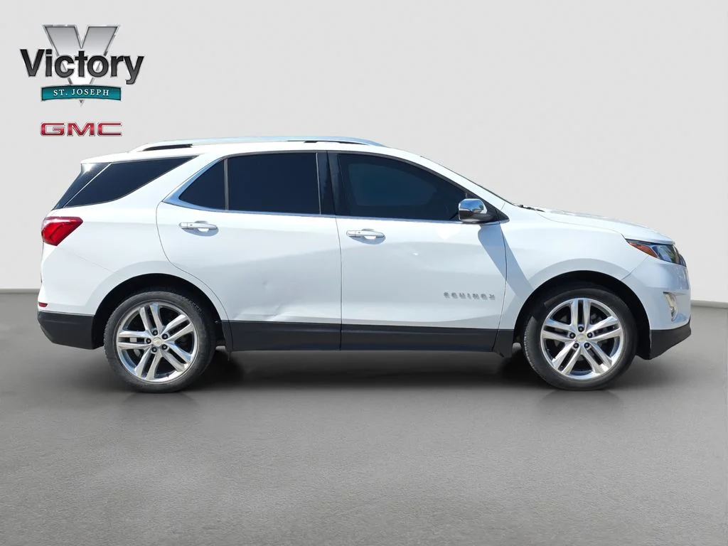 Used 2018 White Chevrolet Premier image 18