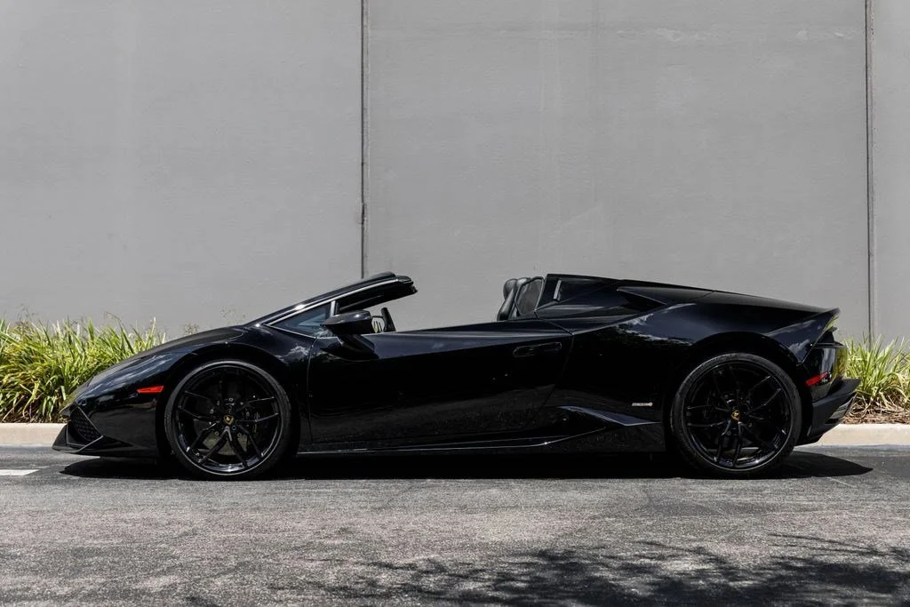 Used 2016 Black Lamborghini LP610-4S image 2