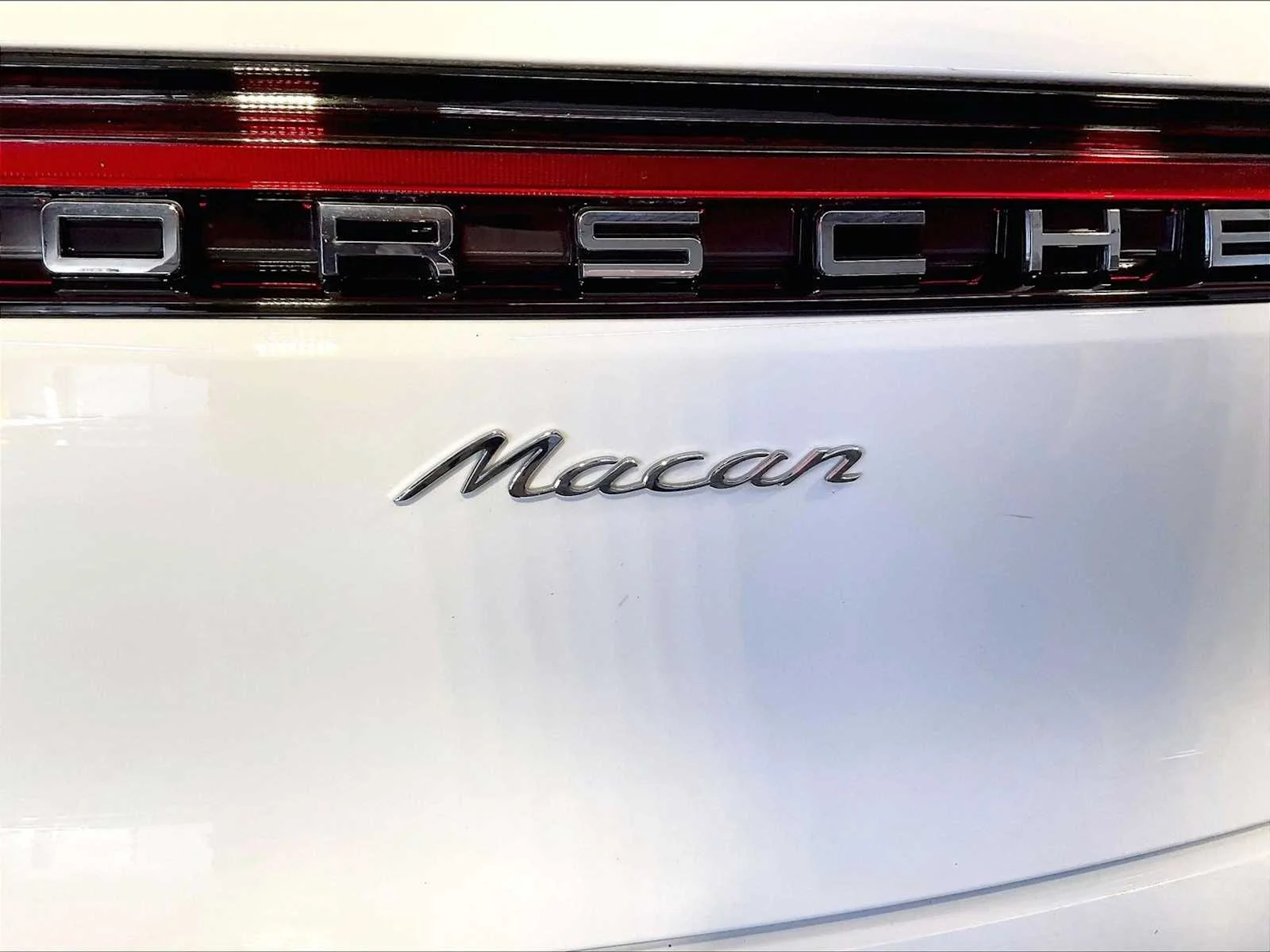 Certified Used 2023 White Porsche  image 35