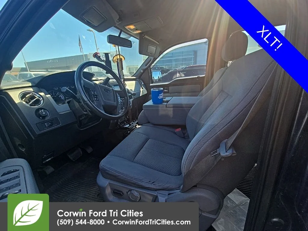 Used 2014 Blue Ford XLT image 8