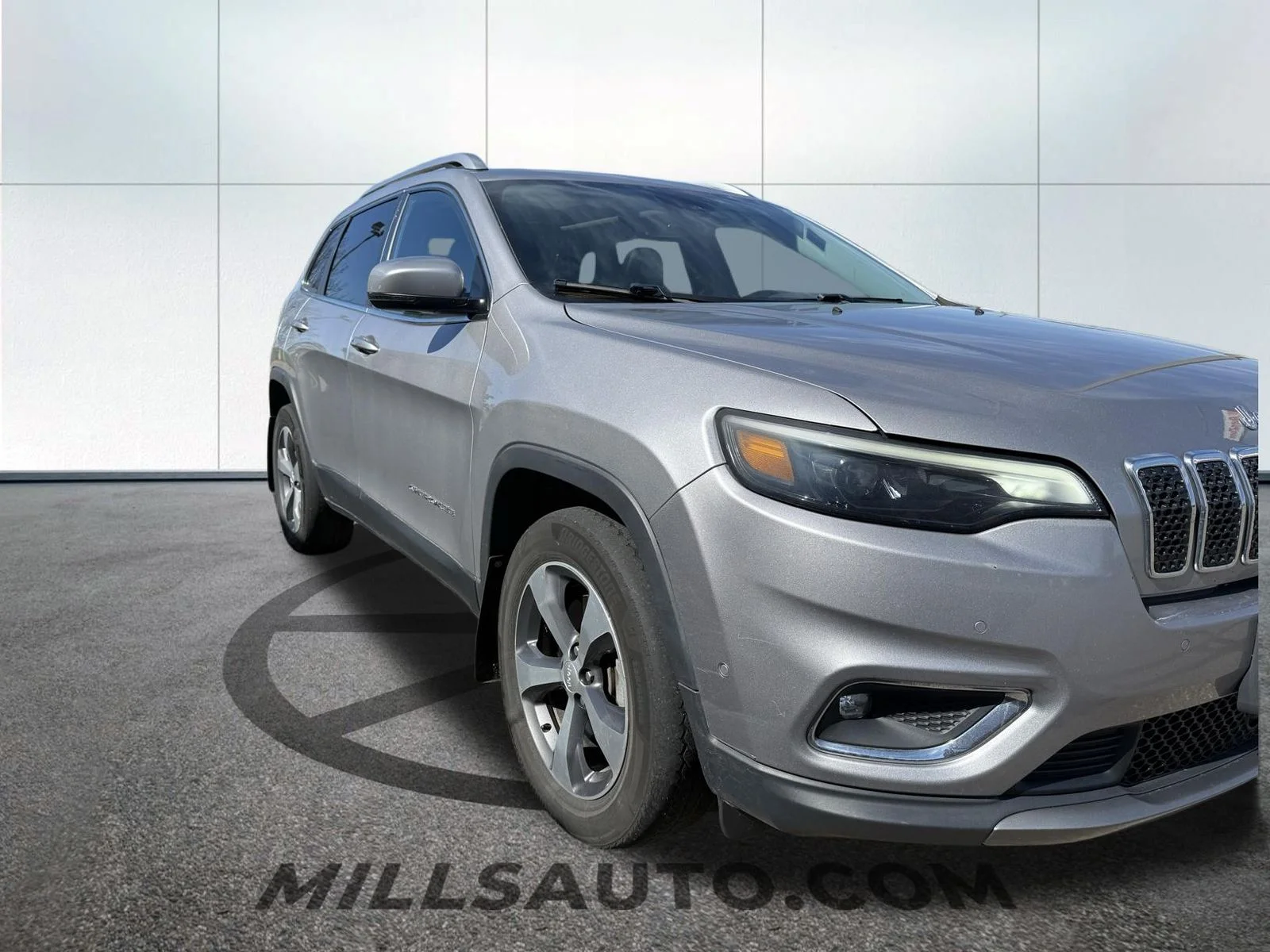 Used 2019 Jeep Cherokee Limited with VIN 1C4PJMDX4KD197471 for sale in Baxter, Minnesota