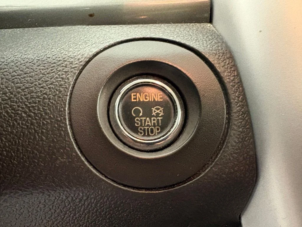 Used 2014 White Ford Sport image 33