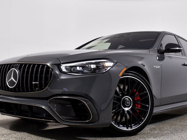 New 2026 MANUFAKTUR Silicon Grey Mercedes-Benz S 63 E AMG® image 61