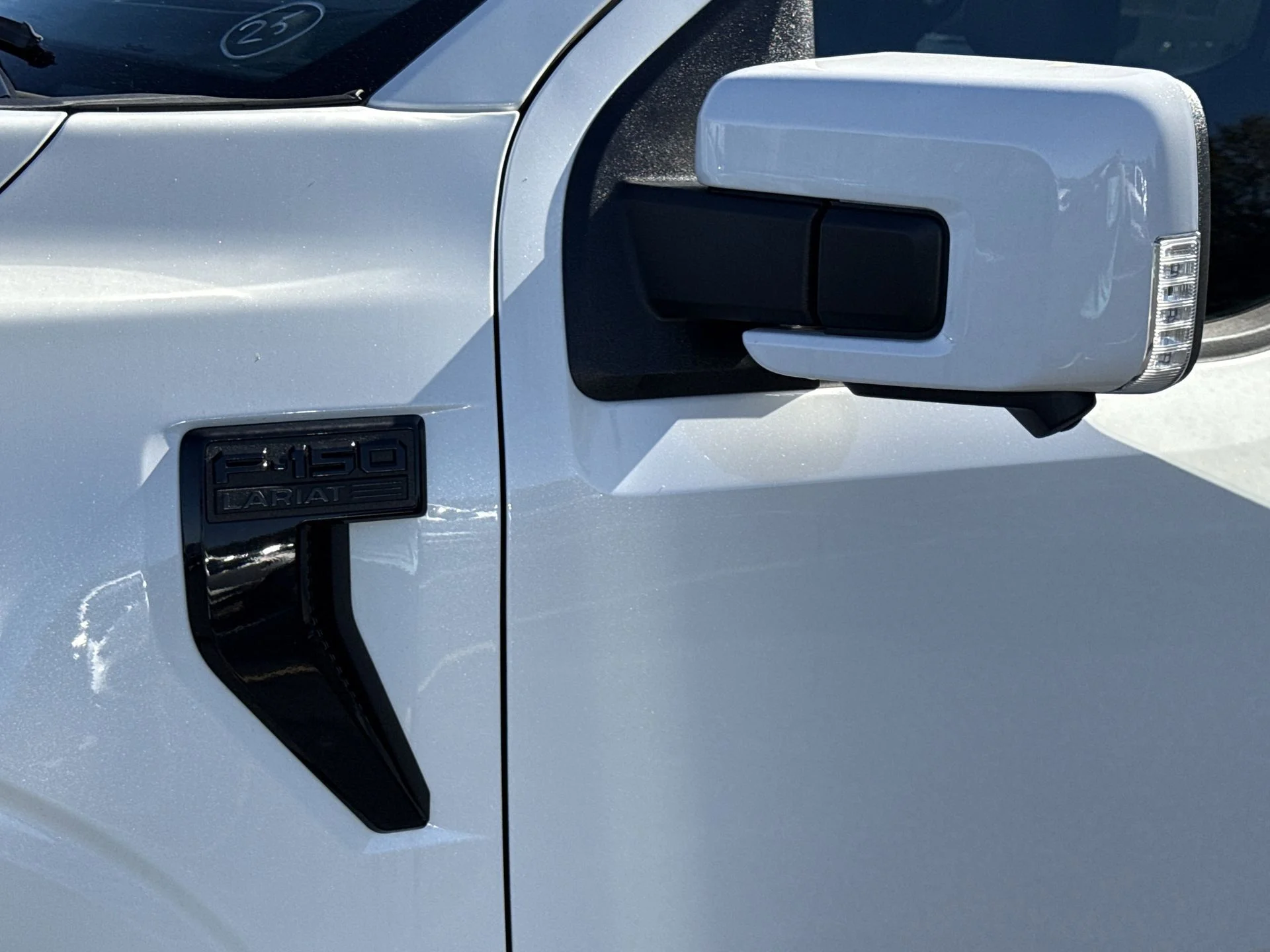 2025 Ford F-150 Lariat - Photo 34