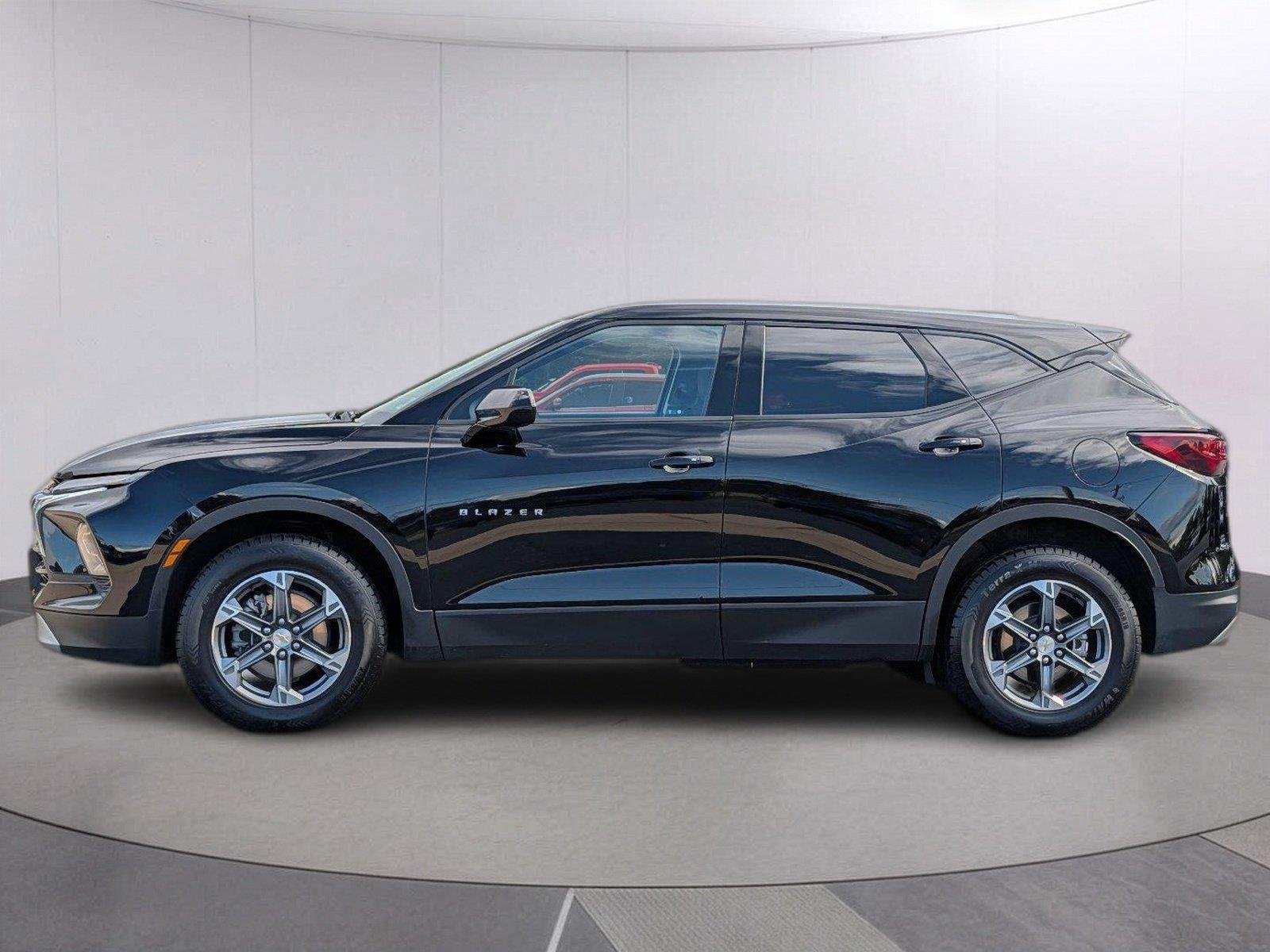 Used 2025 Black Chevrolet LT image 2