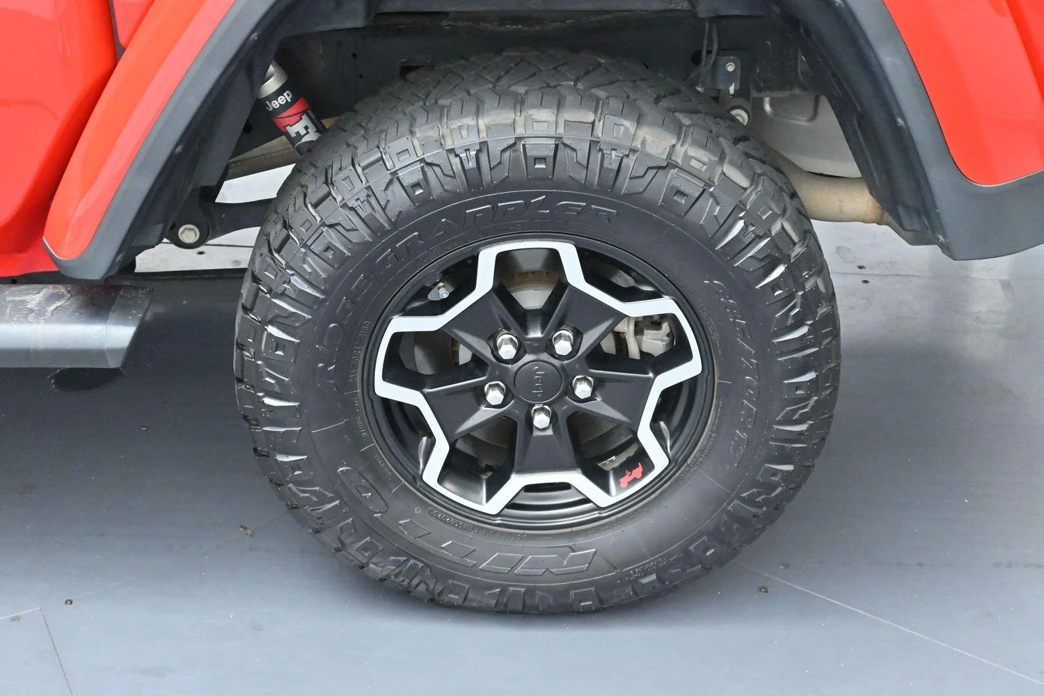 Used 2021 Firecracker Red Clearcoat Jeep Rubicon image 30