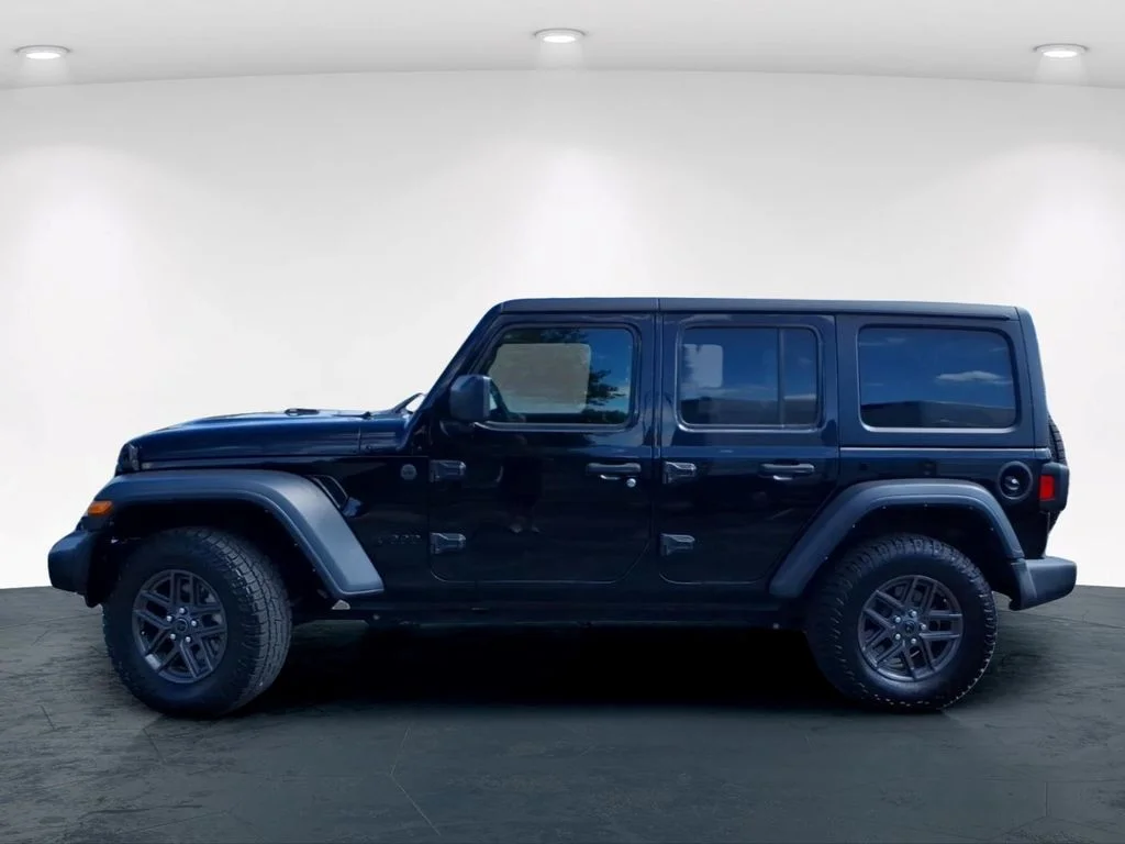 Used 2024 Black Jeep Sport S image 16