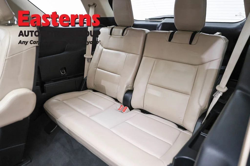 Used 2022 Black Ford XLT image 25