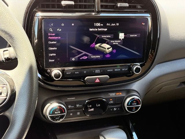 Used 2025 White Kia S image 16