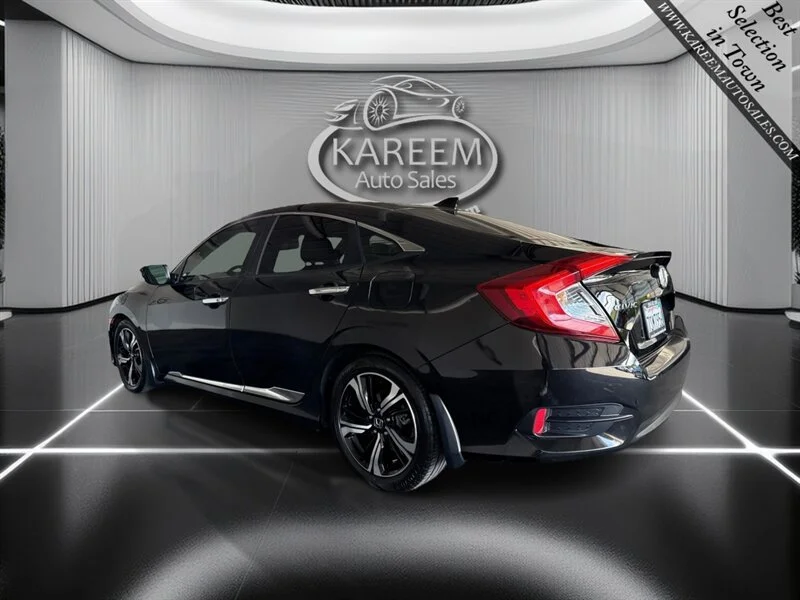 Used 2016 Black Honda Touring image 7