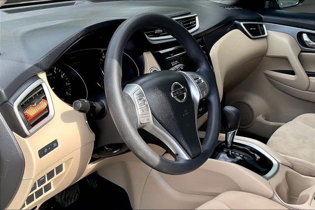 Used 2016 Black Nissan SV image 12